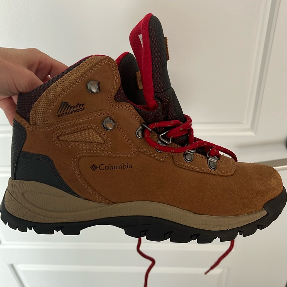 Columbia steel-toe waterproof hiking boots